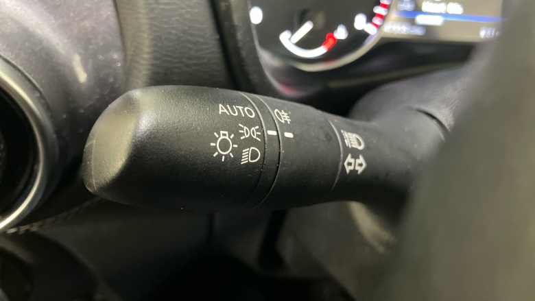 Nissan Juke 1.0 DiG-T 114 N-Connecta 5dr Petrol Hatchback